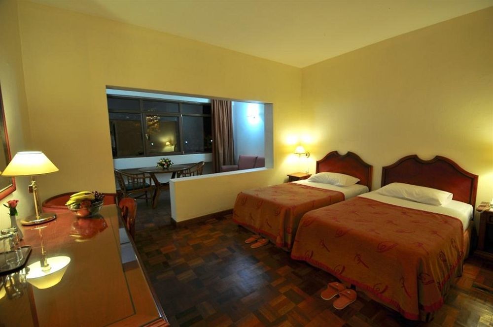 Speke Hotel 1996 Ltd Kampala Esterno foto