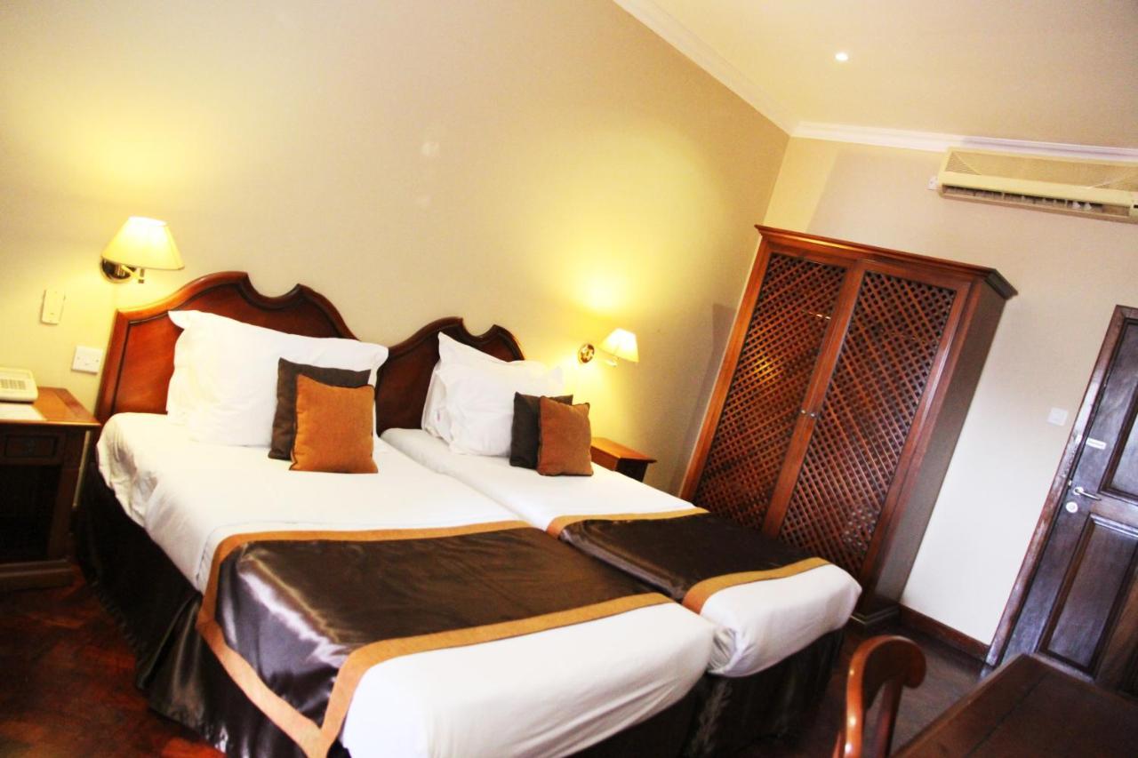 Speke Hotel 1996 Ltd Kampala Esterno foto